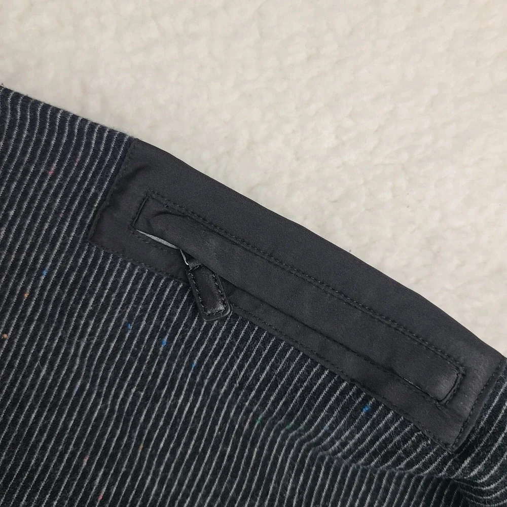BUGATCHI Sweater Mens Medium Black Gray Striped Quarter‎ Zip Sweatshirt GC